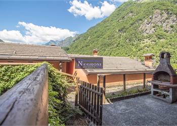 Monolocale con patio privato nel cuore di Valbondione