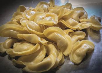 Cedesi attività di raviolificio ad Ardesio