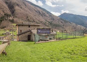 Porzione di villa della Casa Natale del Beato Alberto a Gandellino!